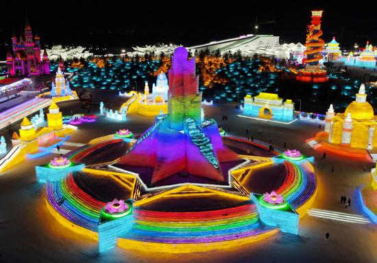 Changchun Ice and Snow New World welcomes tourists