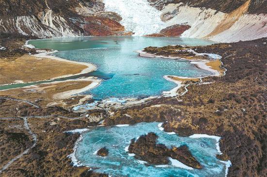 Residents working hard to help secure water ecology in Xizang