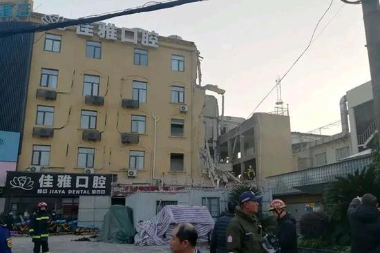 2 rescued, 1 trapped after building partially collapses in Shanghai