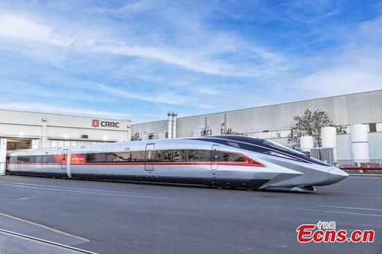 Photo shows a CR450-AF high-speed bullet train in Beijing, Dec. 29, 2024. (Photo provided to China News Service)