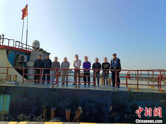 The Guangdong Coast Guard arrested the suspect. (Photo courtesy of Guangdong Coast Guard)