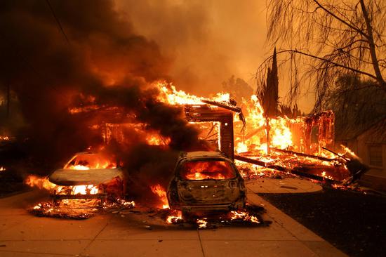 Fires in California decimate Los Angeles area