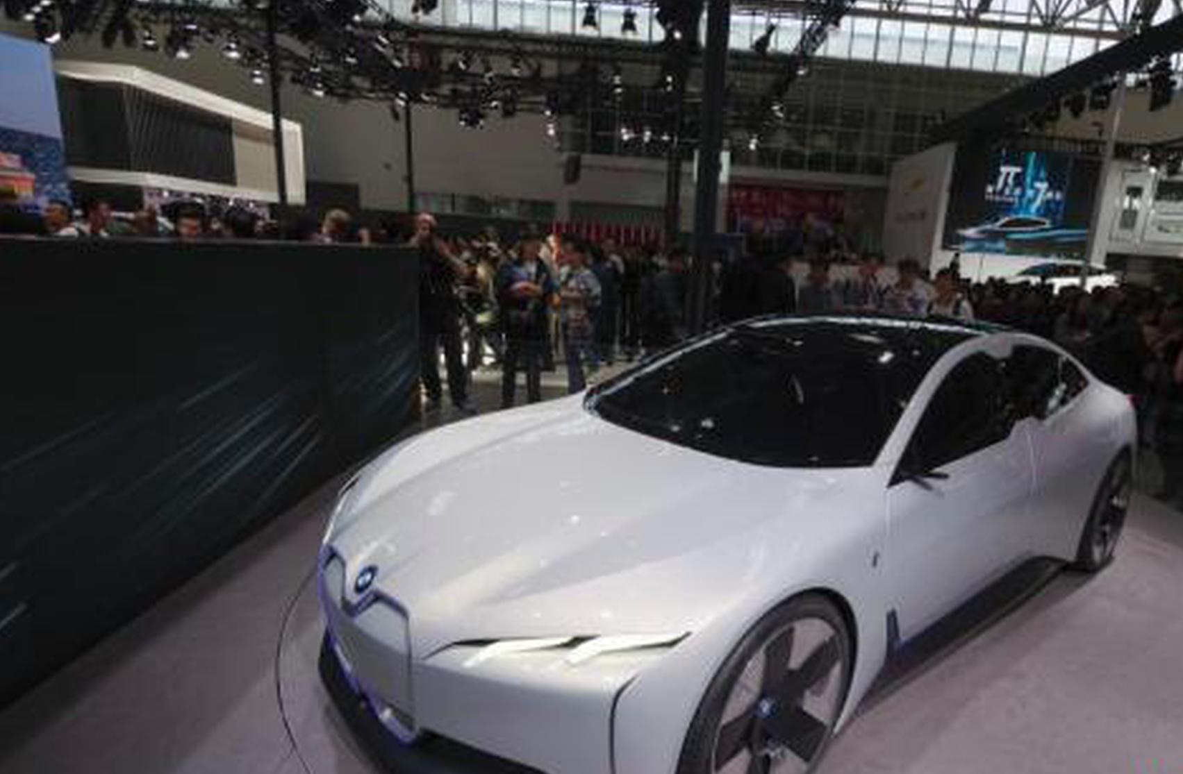 China EV exports rise to record 2 mln in 2024