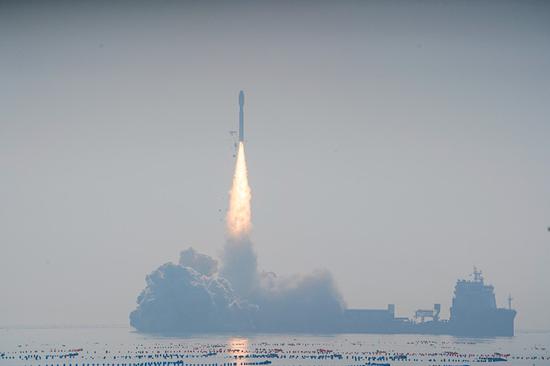 China's Smart Dragon-3 rocket sends satellite group into space