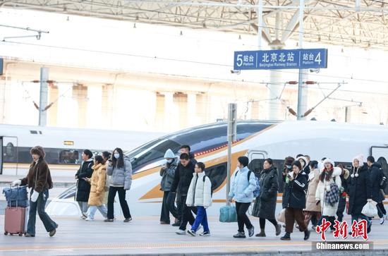 China's Spring Festival travel rush starts