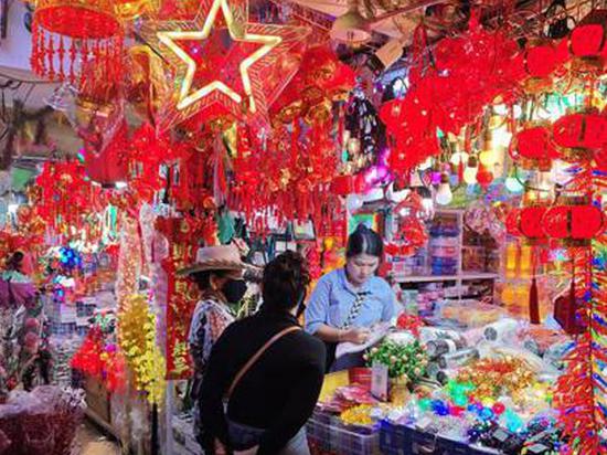 Chinese New Year culture integrates into lives of Cambodian people