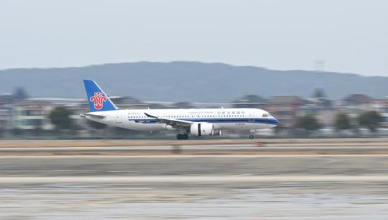 C919 aircraft deployed during Spring Festival travel rush