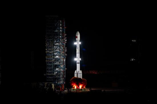 China launches Zhongxing-10R satellite