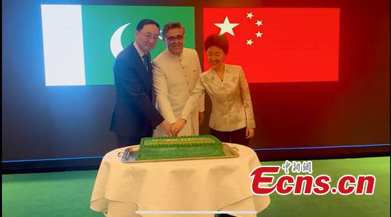 Chinese Vice Foreign Minister Sun Weidong(L), Pakistani Ambassador to China Khalil Hashmi(C) and Chinese Vice Minister of the International Department of the CPC Central Committee Sun Haiyan (R) attend a national day reception hosted by the Pakistan Embassy in Beijing,March 20, 2025. (Photo provided to Ecns)