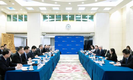 Chinese commerce minister reaffirms nation's commitment to expanding opening-up