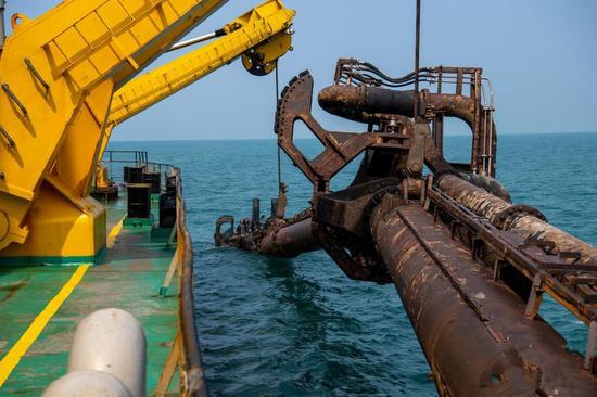 Suction dredger conducts waterway construction in Guangxi