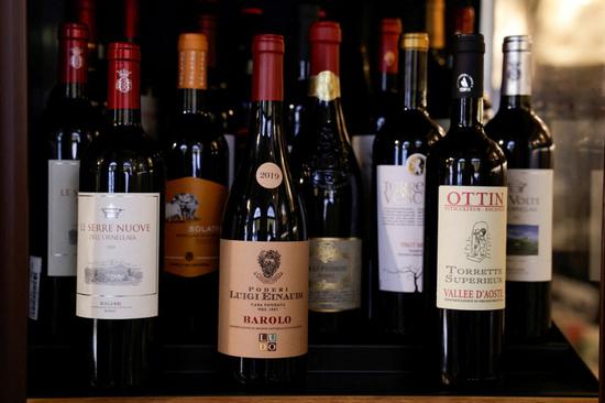 Drinks sector hoping to avoid big costs