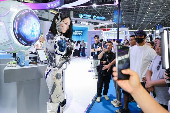 Cutting-edge robots displayed at 5th CICPE