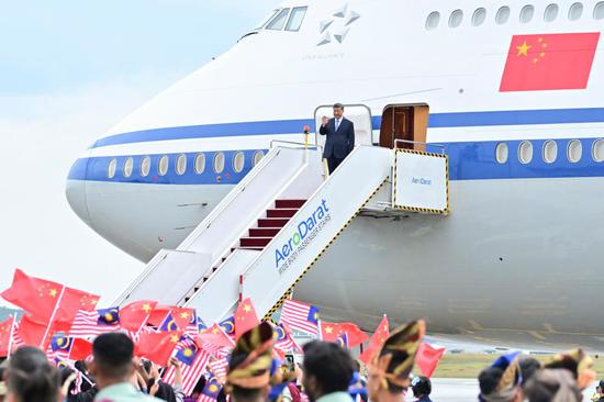 Xi arrives in Kuala Lumpur for state visit to Malaysia