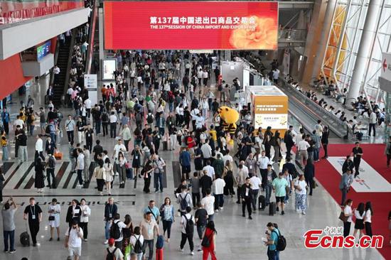 Canton Fair sees robust turnout as China's foreign trade shows resilience