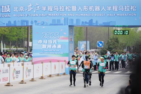 'Tien Kung Ultra' wins champion in humanoid robots half-marathon