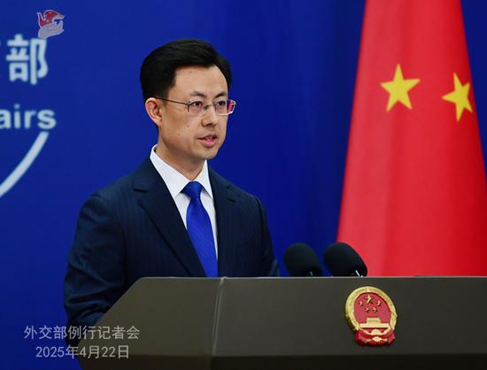 China firmly opposes U.S. political manipulation on COVID-19 origin-tracing: FM
