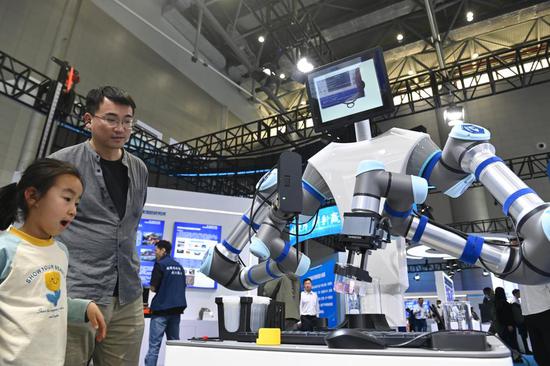 Scientific achievements showcased during Anhui fair