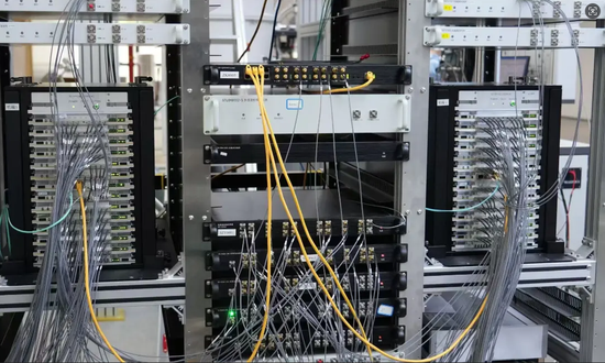 Chinese researchers unveil fourth-generation quantum computing 'nerve center'