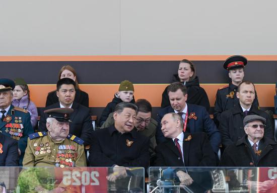 Xi attends Russia's Victory Day celebrations