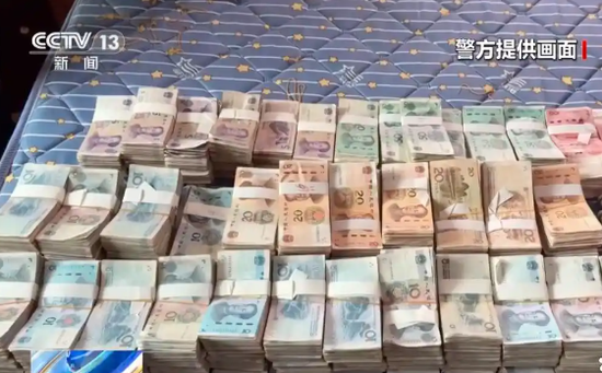Couple arrested for making $28,000 fake bills at home