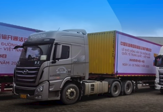 China, Vietnam launch international road freight route