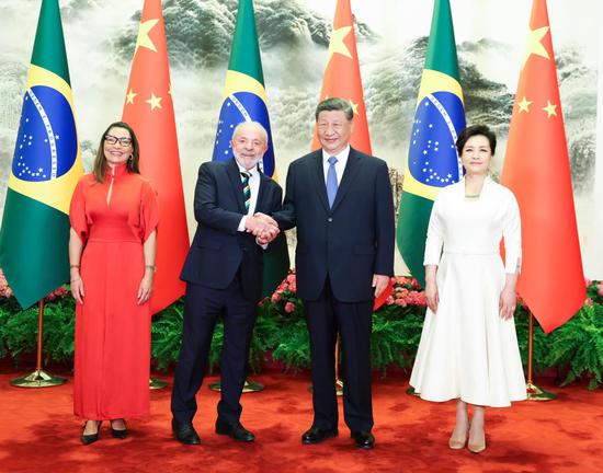 Xi holds talks with Brazilian president