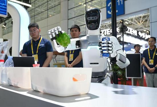 China's digital economy to exceed 10% of GDP by year-end