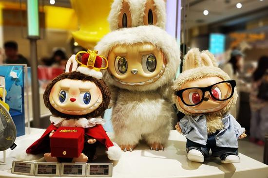 Customs authorities crack down on toy doll smuggling