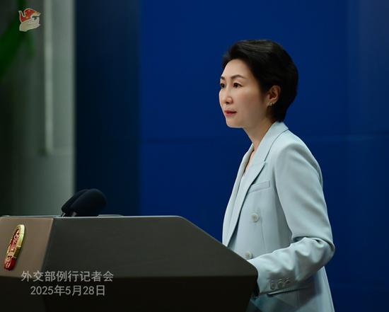 China to extend visa-free policy to four Gulf nations