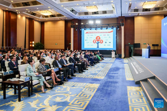Guests attend the Global Mayors Dialogue and the 2025 Shanghai International Friendship Cities Cooperation Forum in Shanghai, east China, May 29, 2025. (Xinhua/Wang Xiang) Guests attend the Global Mayors Dialogue and the 2025 Shanghai International Friendship Cities Cooperation Forum in Shanghai, east China, May 29, 2025. (Xinhua/Wang Xiang)