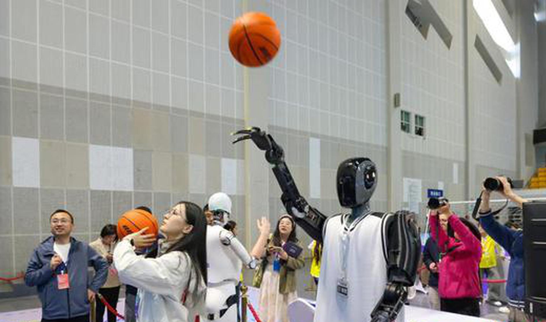 Beijing to open world's first 4S store for embodied AI robots in August