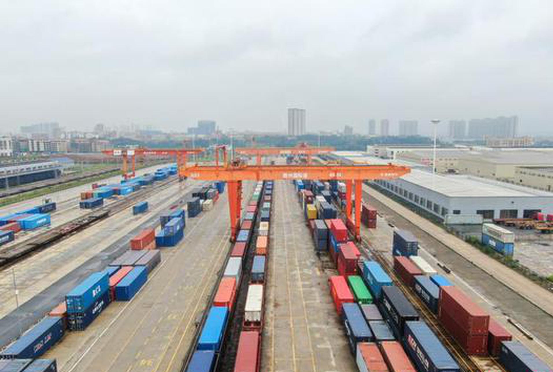 China, Central Asia sees record-high trade growth in the first five months of 2025
