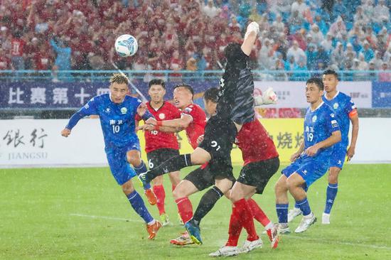 Suchao sparks fans' love in Jiangsu