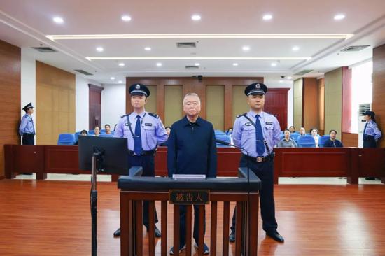 Ex-drug police chief jailed for corruption