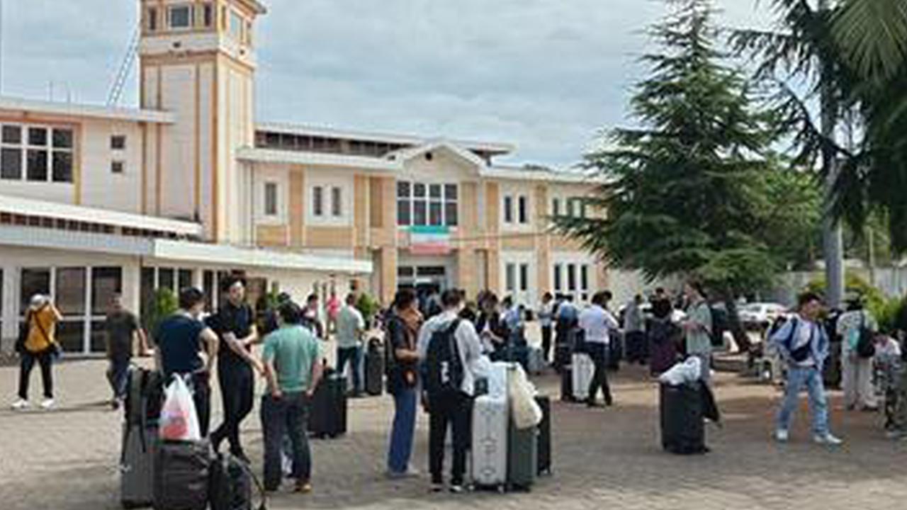 Evacuation from Iran: First 30 km out of Tehran took 4 hours, witness says