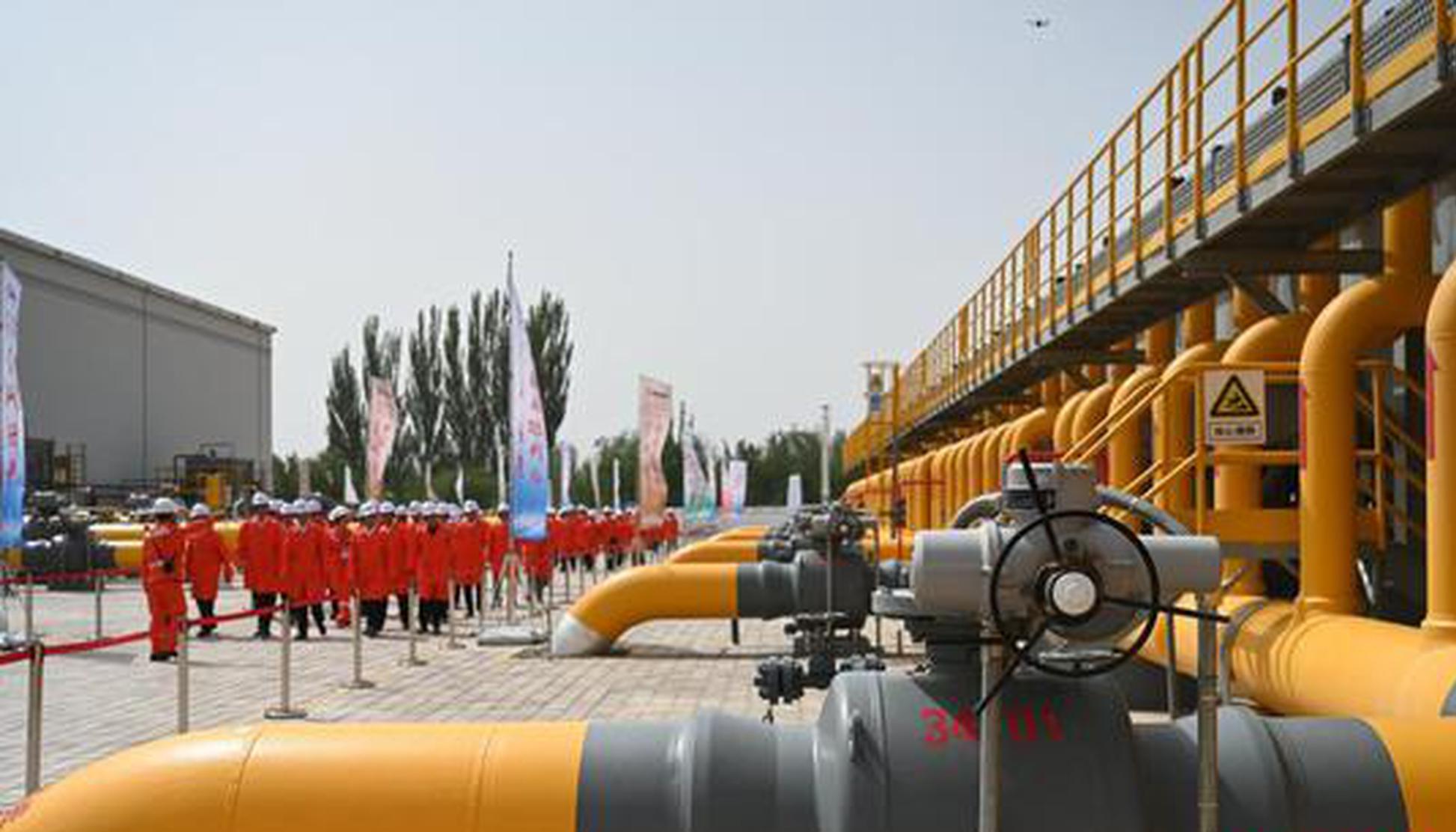 CHN Energy launches world's first large-scale AI model for power generation
