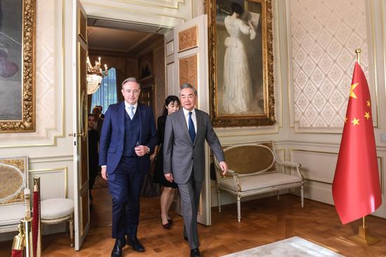 China, Belgium reaffirm commitment to exchanges and multilateralism