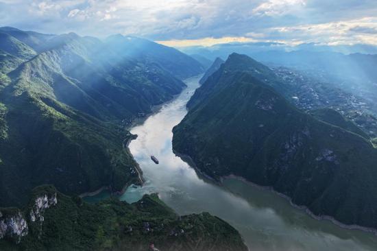 Remarkable natural wonder on Yangtze River in Hubei