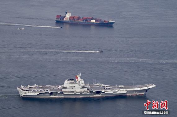 The Chinese People's Liberation Army Navy's aircraft carrier Shandong arrives in the Hong Kong Special Administrative Region, July 3, 2025. (Photo/China News Service) The Chinese People's Liberation Army Navy's aircraft carrier Shandong arrives in the Hong Kong Special Administrative Region, July 3, 2025. (Photo/China News Service)