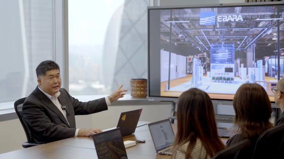 Aoki Masashi (far left) attends a meeting to deploy tasks for participating in the CIIE. (Photo by Zhang Hengwei from China News Service)