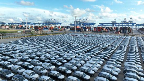 Over 1,000 vehicles made in China to be shipped to Middle East countries