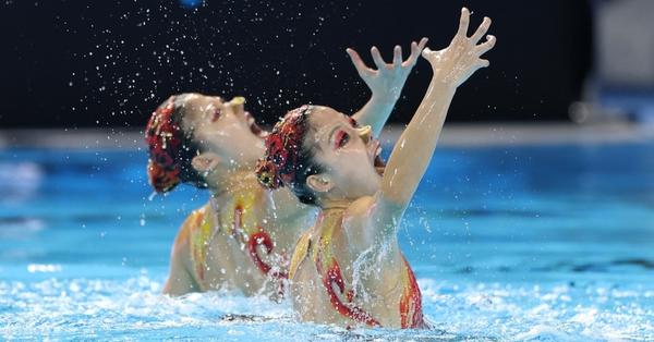 Twin sisters claim silvers in artistic swimming at World Aquatics Championships