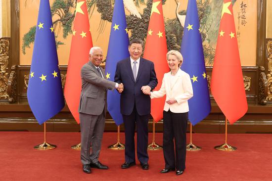 Xi meets European Council president, European Commission president in Beijing
