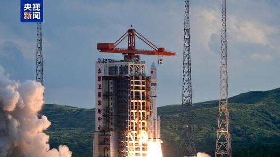 China launches new satellite internet batch into orbit