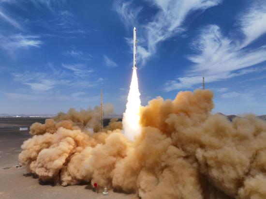 China launches commercial carrier rocket SQX-1 Y10