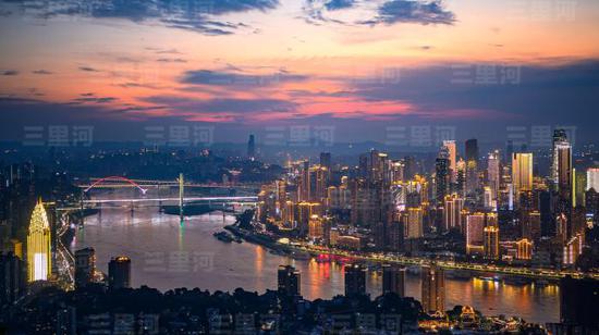 EconoScope | Chongqing leads China's consumption boom with unique urban experience