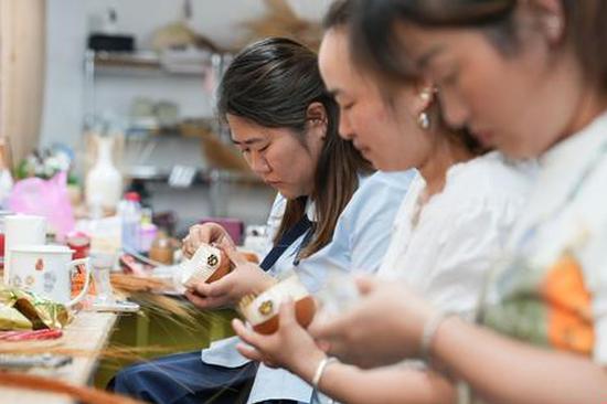 Bamboo explored as alternative to plastic