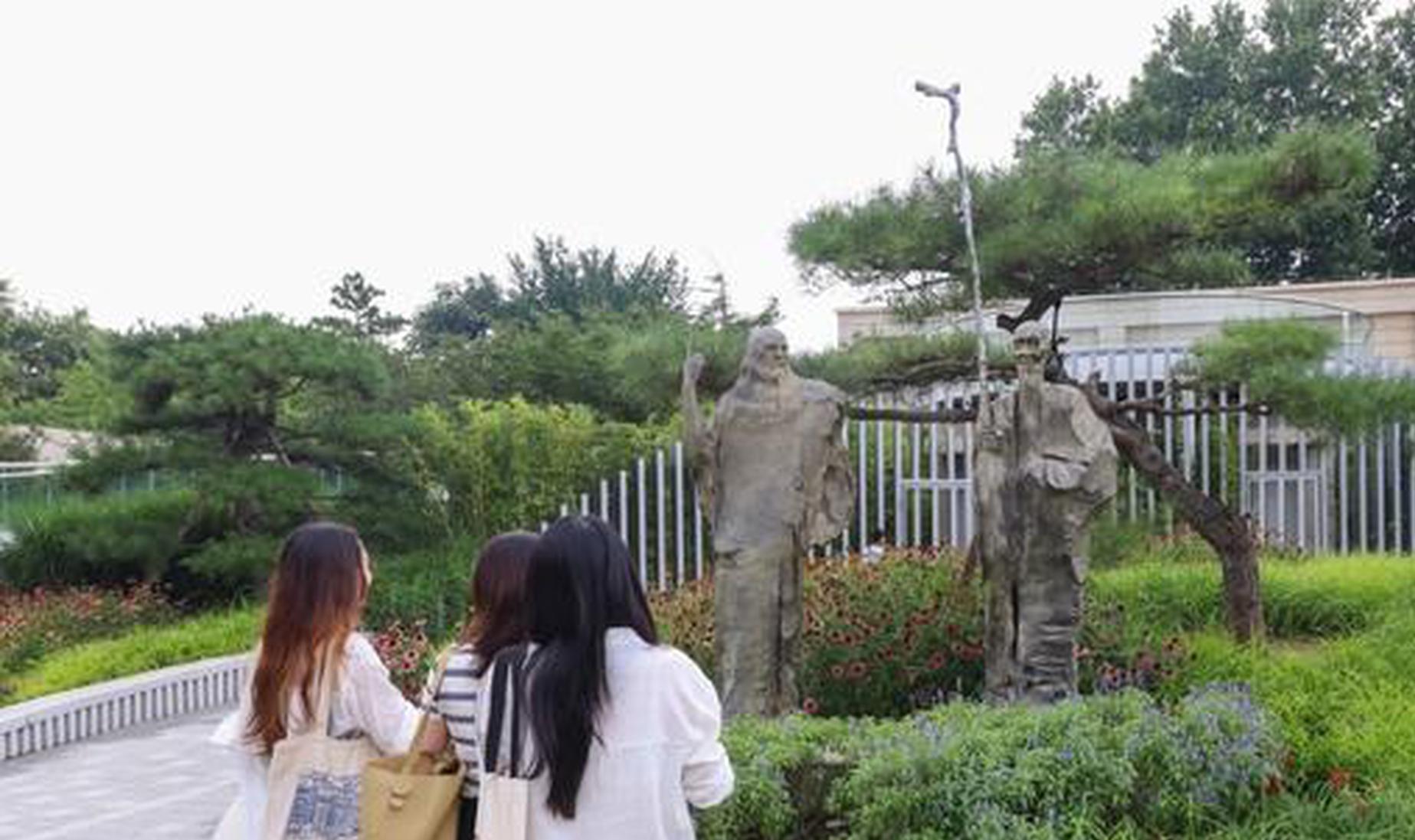 Young people redefining summer tourism