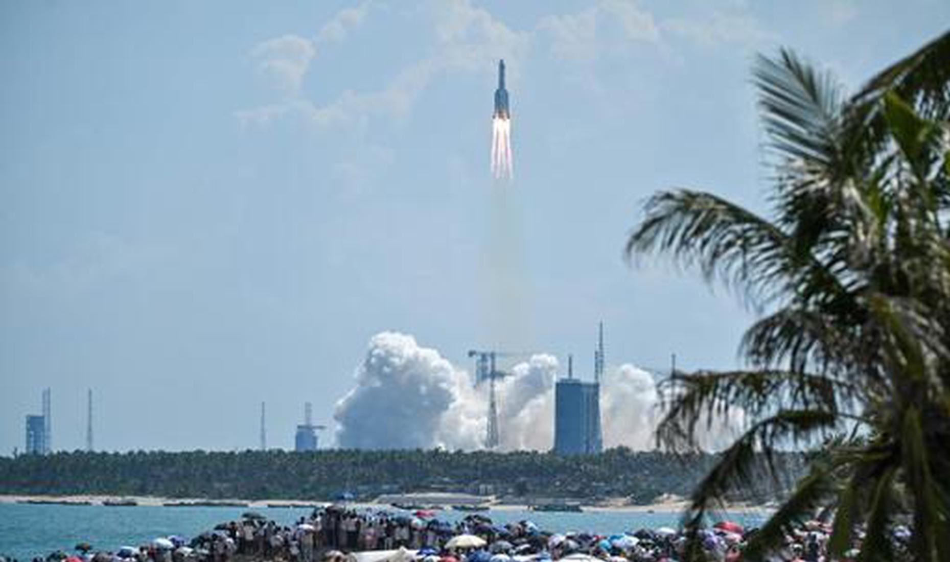 China launches new group of internet satellites